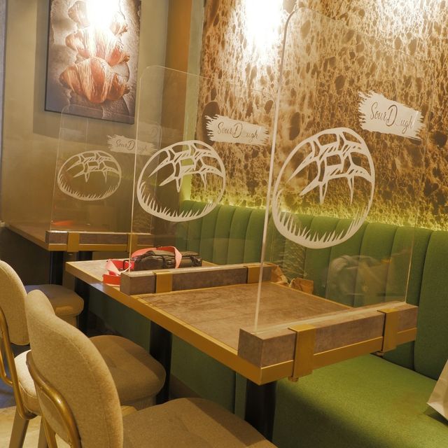 湖水綠麵包Cafe，麵包控的天堂