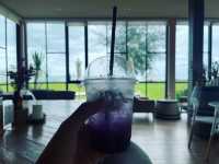 Eureka Beach Cafe คาเฟ่ลับหาดทะเลส่วนตัว