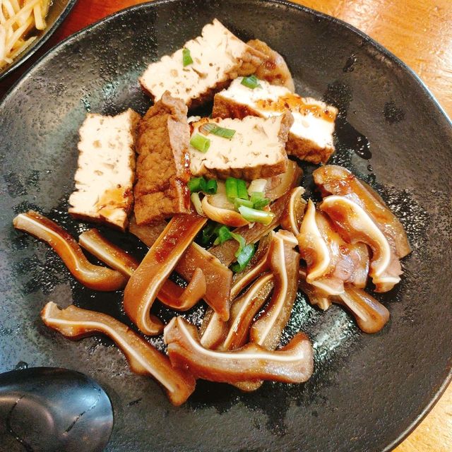 新竹 北埔📍 來到北埔老街必吃的三十年老店🍜北埔廟前粄條