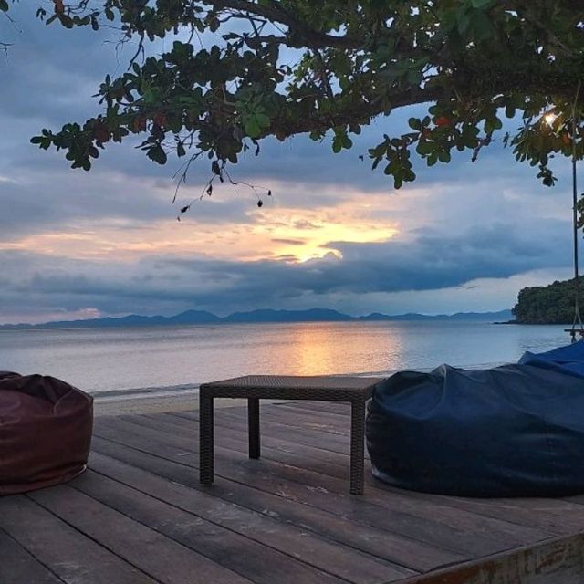 Andalay Beach Bar & Cafe