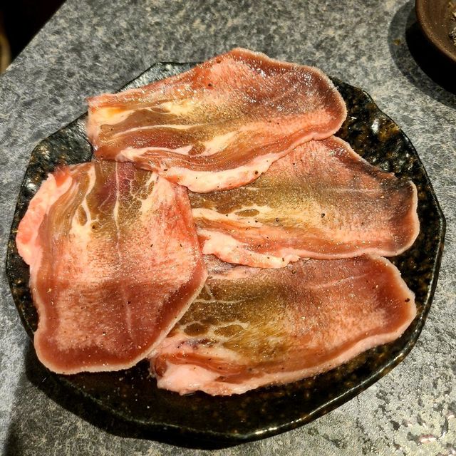2枚から頼める有難い焼肉屋【立喰焼肉ごぶ】⭐