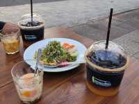 outdoor coffee คาเฟ่ริมทะเล