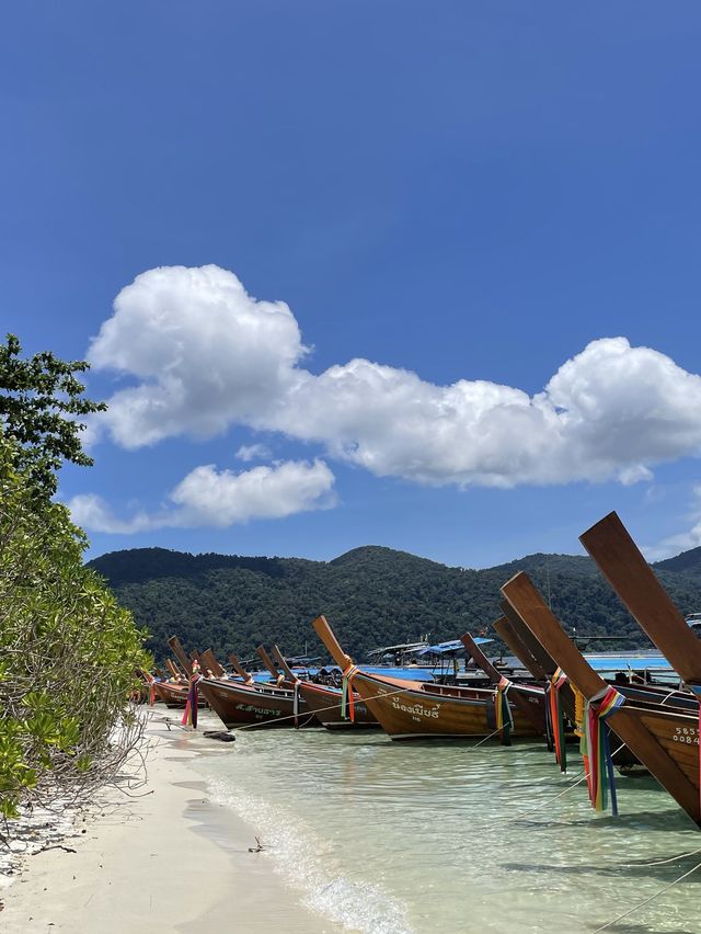 จุดพักนักดำน้ำ เกาะราวี