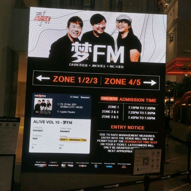 Enjoying Meng FM at Capitol Theatre