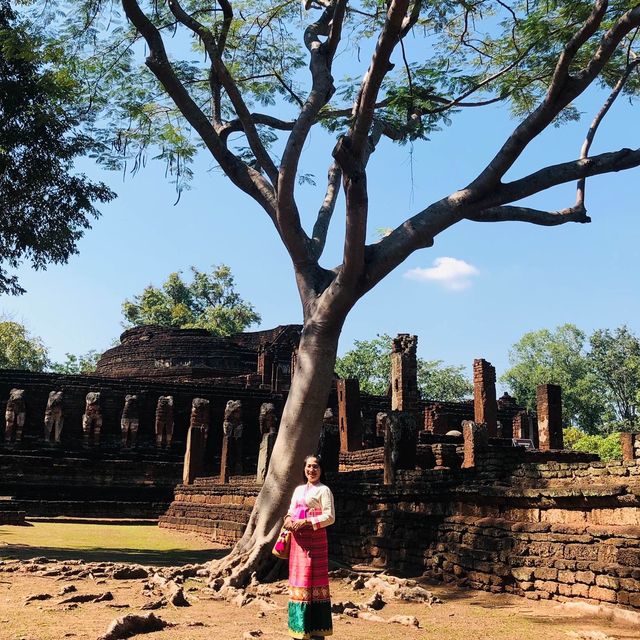 แต่งชุดไทย ไปเที่ยวเมืองเก่า