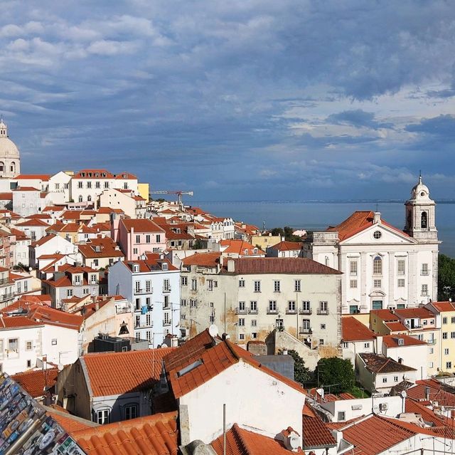 Spectacular View over Alfama