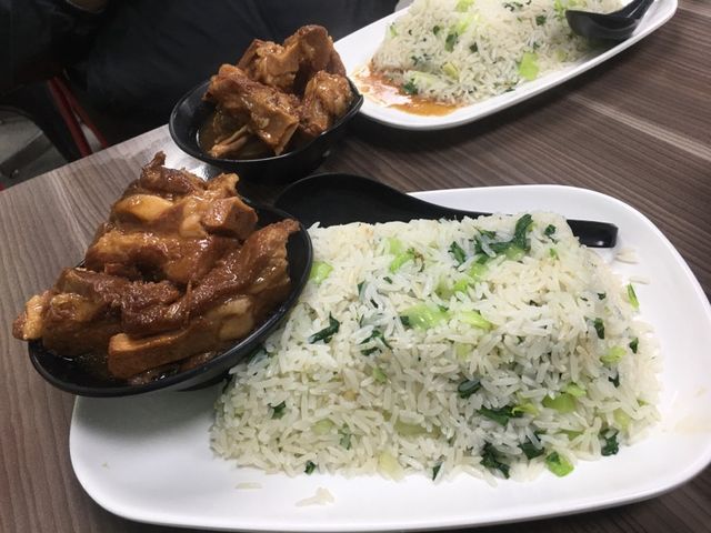 Enjoy lunch at King Fried dumpling Restaurant