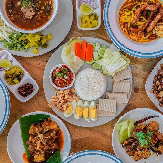 Kaosoy Bangsaen ข้าวซอยบางแสน