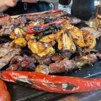 土耳其遊記 fethiye 鐵板上的烤肉 第一次試羊肝串