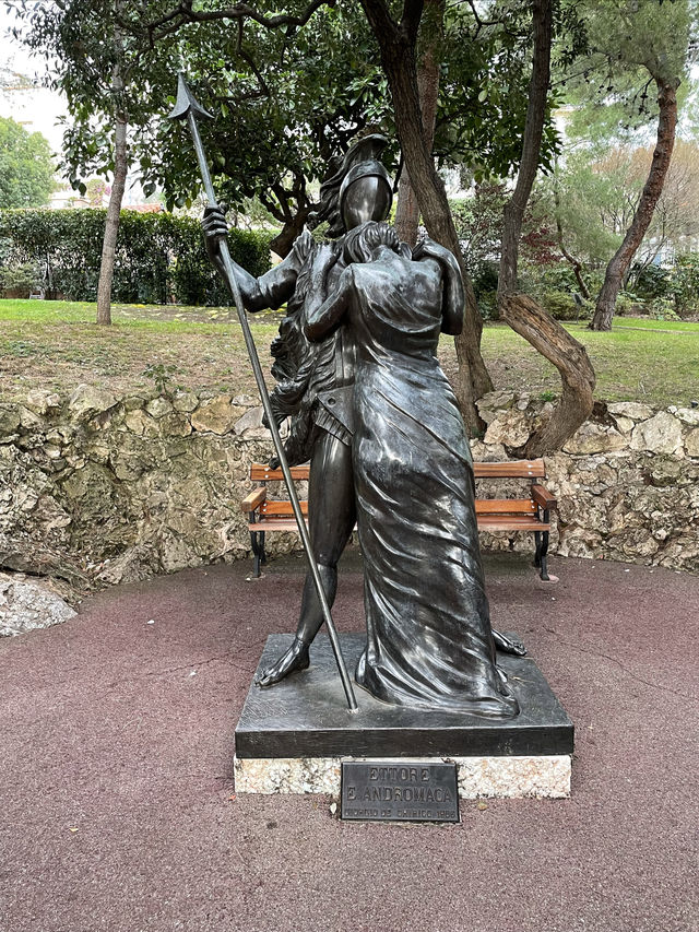 Sculptures in Saint Martin Garden.