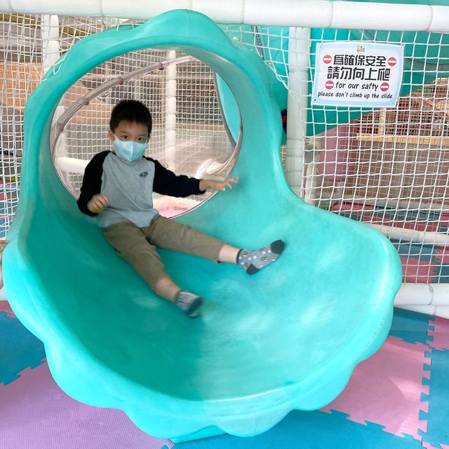 【 充滿萬聖節氣氛的室內遊樂場 】