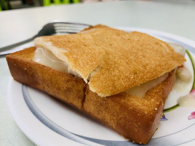 台南美食-赤崁棺材板