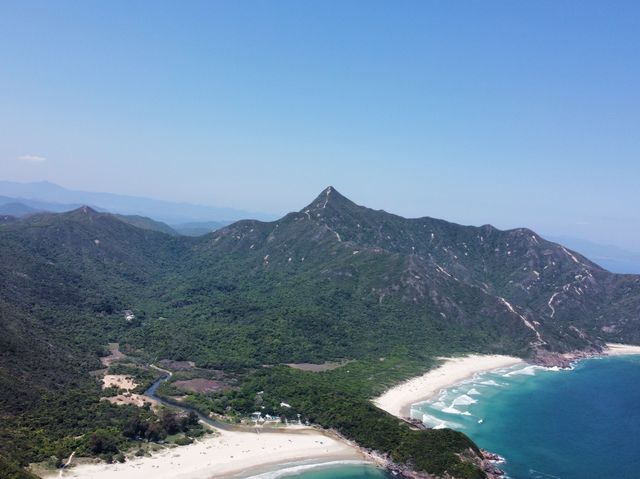 一峰四灣，遠眺香港第一險峰