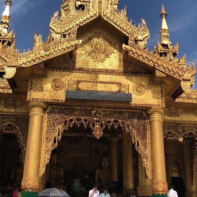 Glorious Temple in city centre 