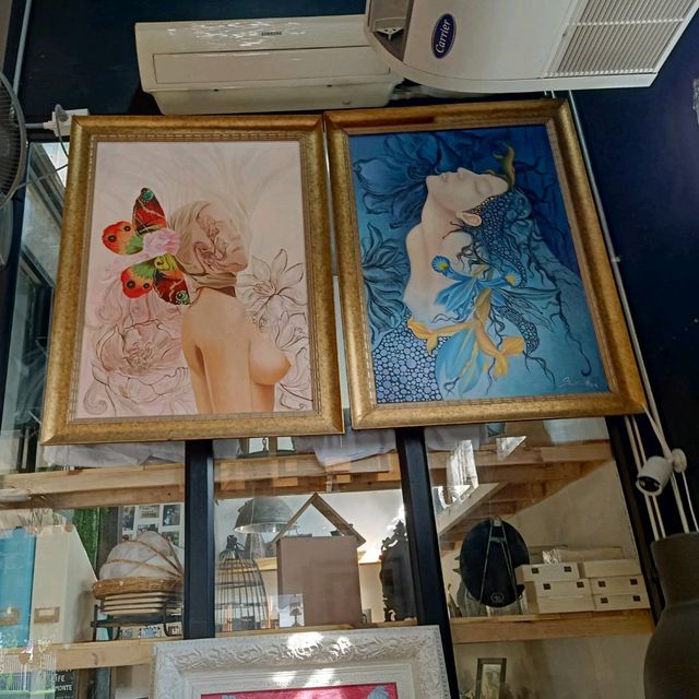 พาชมแกลอรี่ลับในคาเฟ่ย่านลาดกระบัง