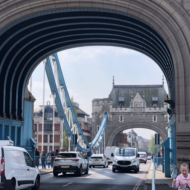 most beautiful bridge in London 