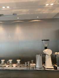 รีวิวคาเฟ่ :WWAPORTAL คาเฟ่สไตล์ห้อง Lab @BTS อโศก