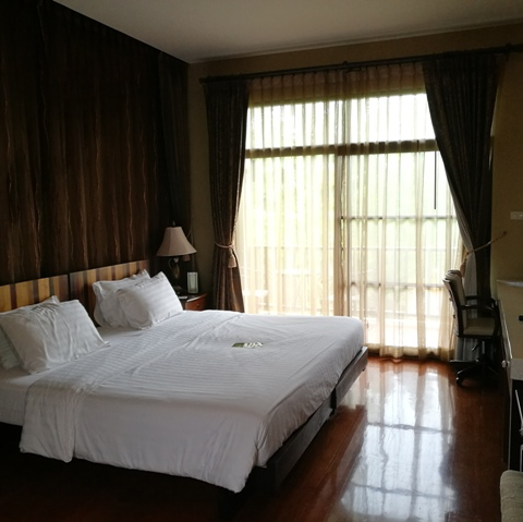 Phukumhom Resort