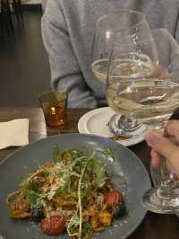 파리에 온듯한 와인바 🍷 