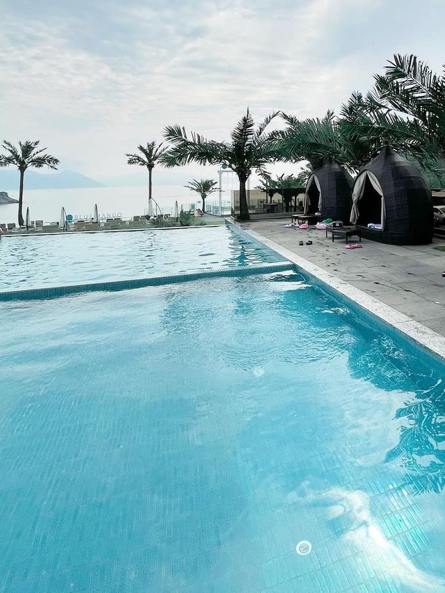 국내 최대 인피니티 풀과 오션뷰가 이국적인 여수 풀빌라🌴🏊🏻‍♀️