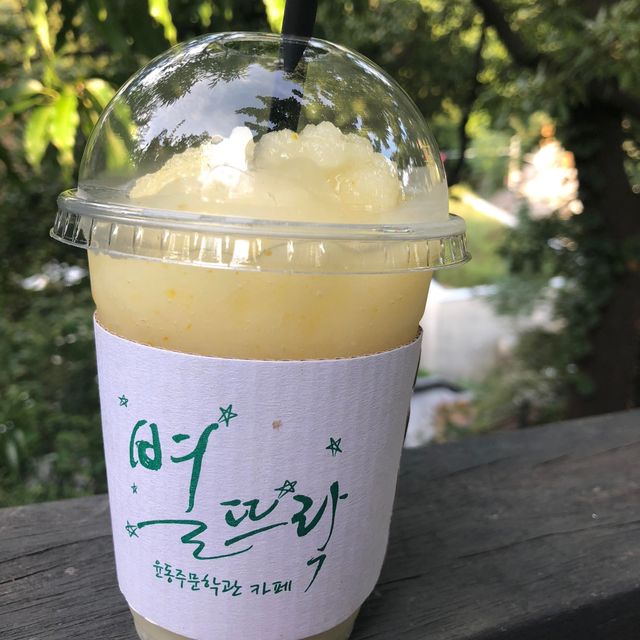 윤동주 문학관, 시인의 언덕