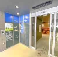 冬の円山動物園・キリン館の1階