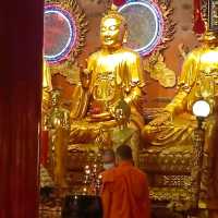 ตะลุยเยาวราช วัดเล่งเน่ยยี่
