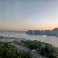 遠離煩囂🏝️ 自成一國⛰️交通方便🚄宅渡假🏕️