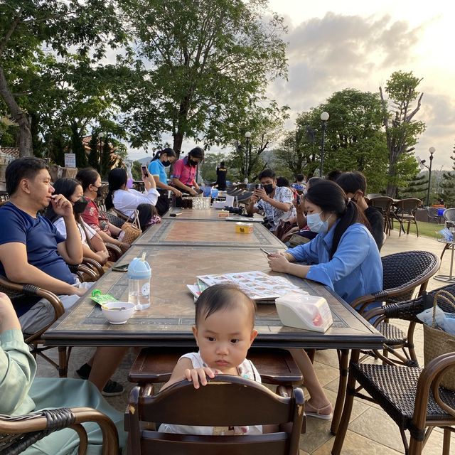 ร้านอาหารมุมอร่อยเขาชีจรรย์ พัทยา