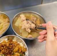 ［新竹/北區］柳家肉燥飯｜新竹城隍廟排隊名店 白菜滷很大碗又便宜୧꒰*´꒳`*꒱૭✧ 