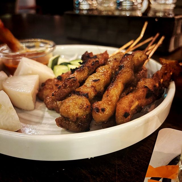SIGNATURE SATAY