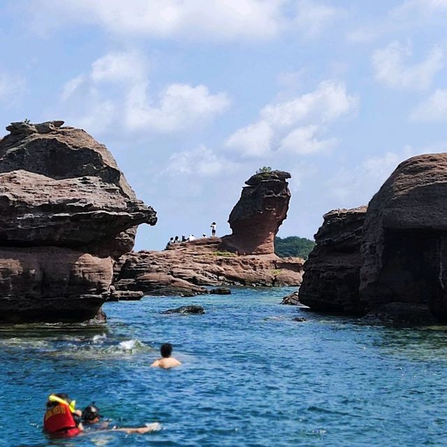 And Buom Island 