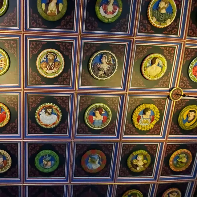 The Exquisite Ceiling with Art and History 