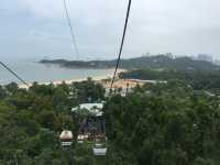 Jingshan Park in Zhuhai taking a cable car haa