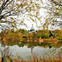 Autumn Manor Volga