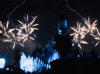 Fireworks at Shanghai Disneyland🏰🎊🎇