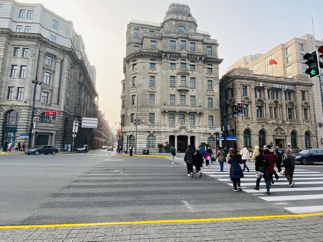 DAYLIGHT VIEW OF THE BUND
