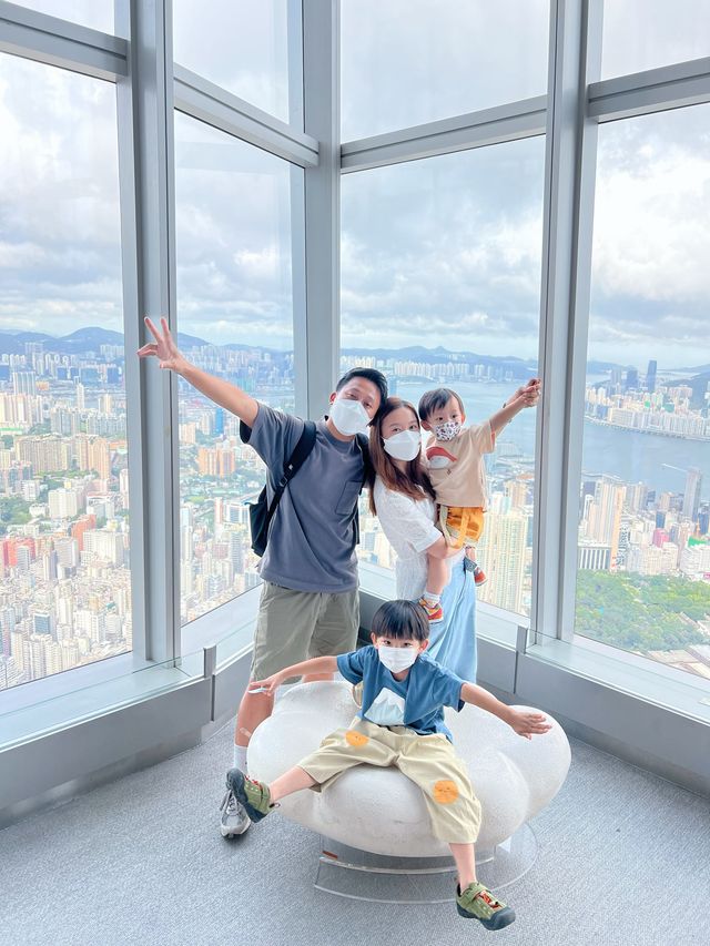 393米高空 親子高質慶祝生日 