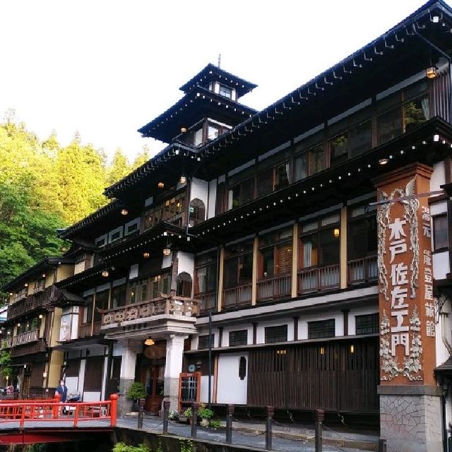 これが山形県の秘湯！銀山温泉・能登屋旅館