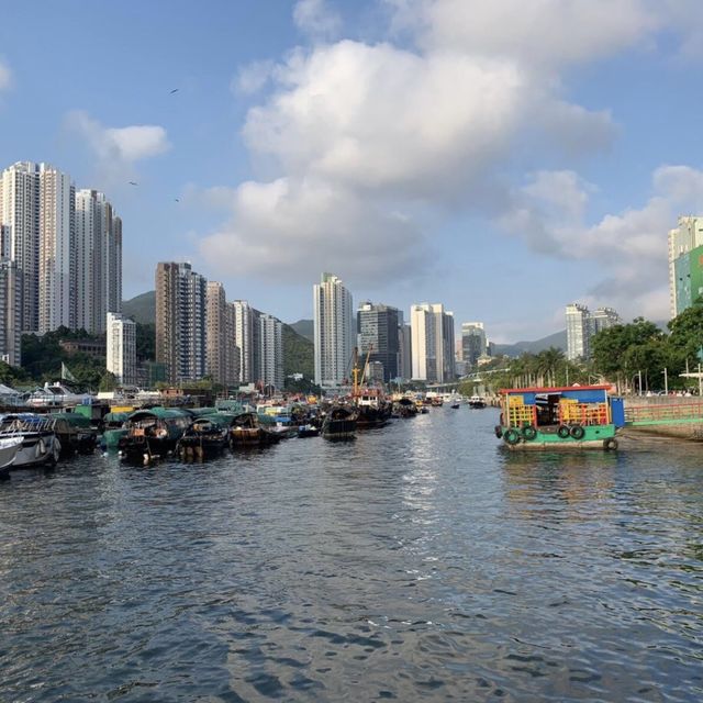 浪漫海邊散步