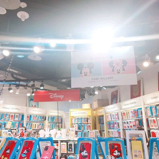 🤗유니크한 케이스📱 상점에 애니메이션🎨을 곁들인 