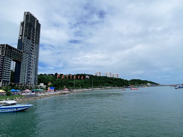 แหลมบาลีฮาย ท่าเรือสู่เกาะล้าน 