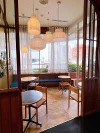 曼谷本地唔牌Cafe donut 店
