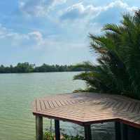 RiverBreeze Cafe : Cafe|Bar|River