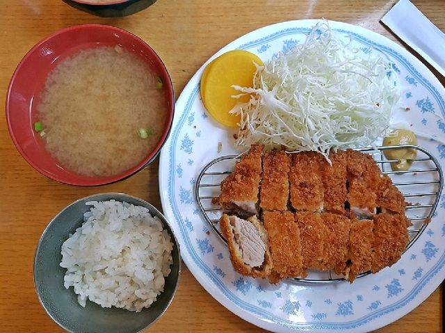 명동의 전통 있는 돈까스 맛집. 명동 돈까스