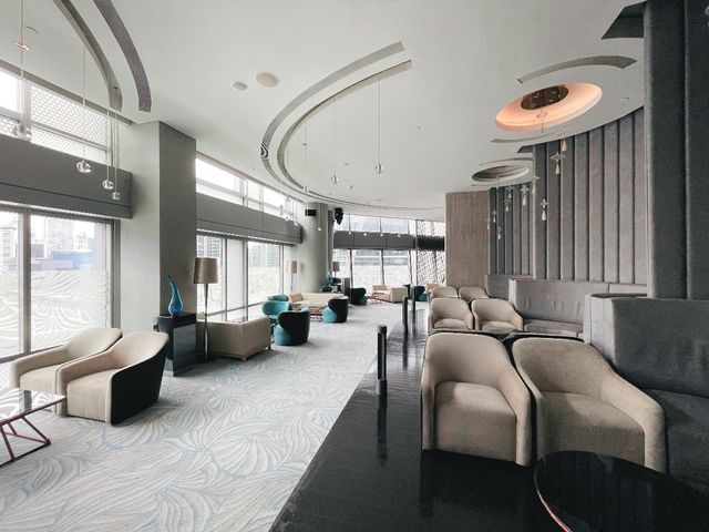 Executive club lounge offerings