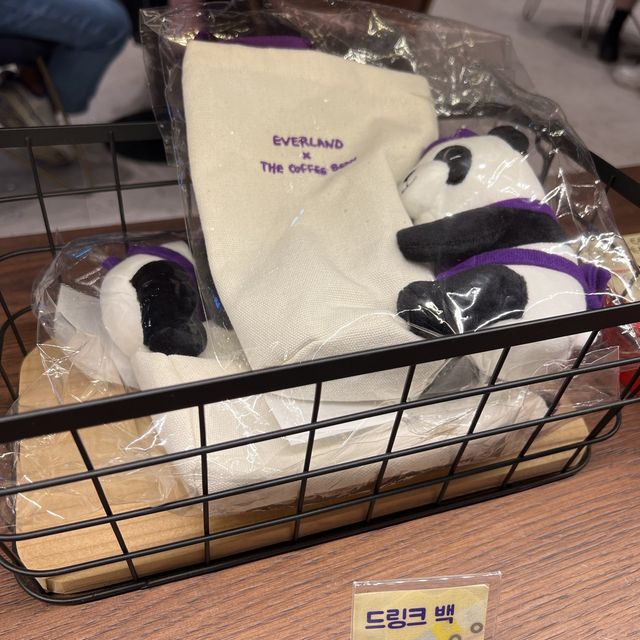 韓国【エバーランド】遊園地内のかわいいコーヒーチェーン店💜Coffee Bean