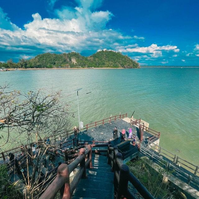 สะพานข้ามกาลเวลา อุทยานแห่งชาติหมู่เกาะเภตรา 