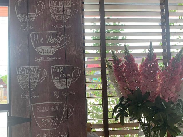 เพลินนะ - เพลินนา คาเฟ่
