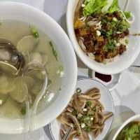 東區小巷弄內的麵店｜雙醬麵超好吃，不一樣乾麵
